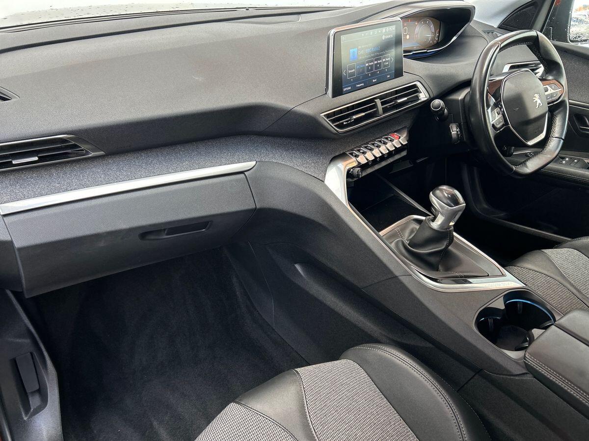 Used Peugeot 3008 2019 for sale - 78024761: Photo 2