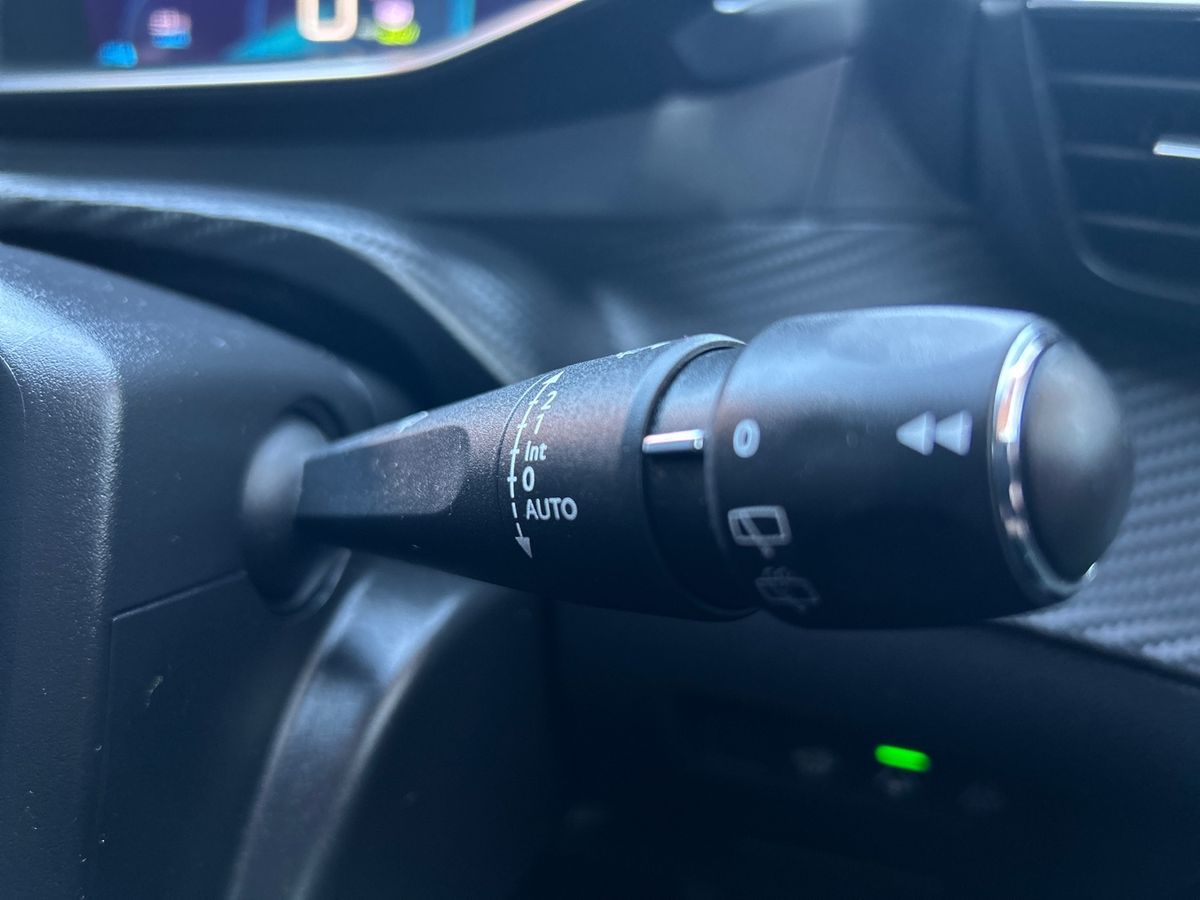 Used Peugeot 2008 2022 for sale - 77946448: Photo 30