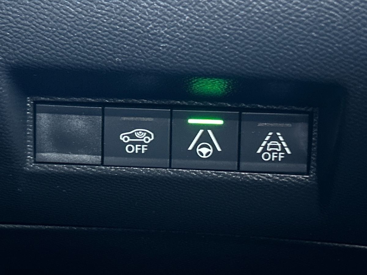 Used Peugeot 2008 2022 for sale - 77946448: Photo 43