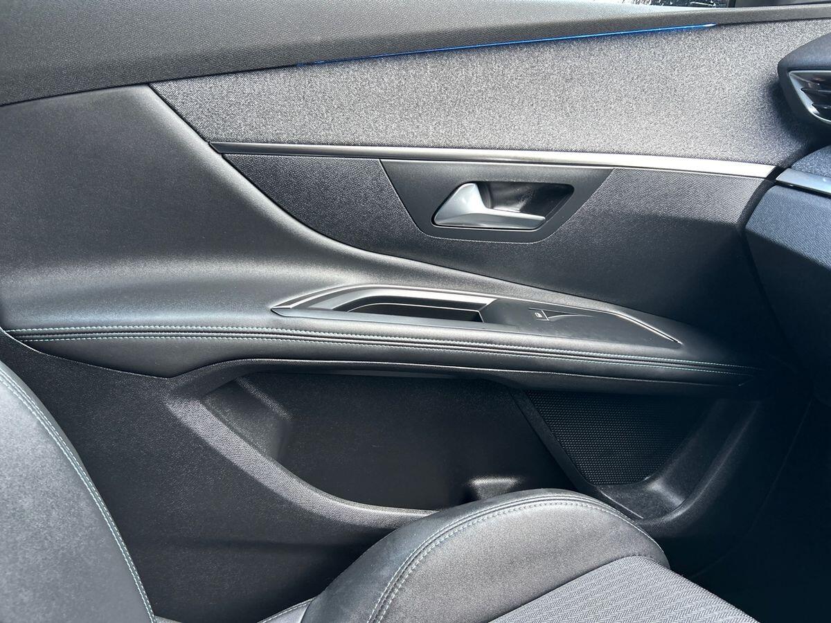 Used Peugeot 5008 2023 for sale - 76650591: Photo 32