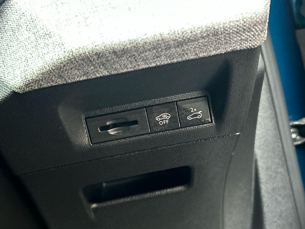 Used Peugeot E-3008 2024 for sale - 77404038: Photo 23