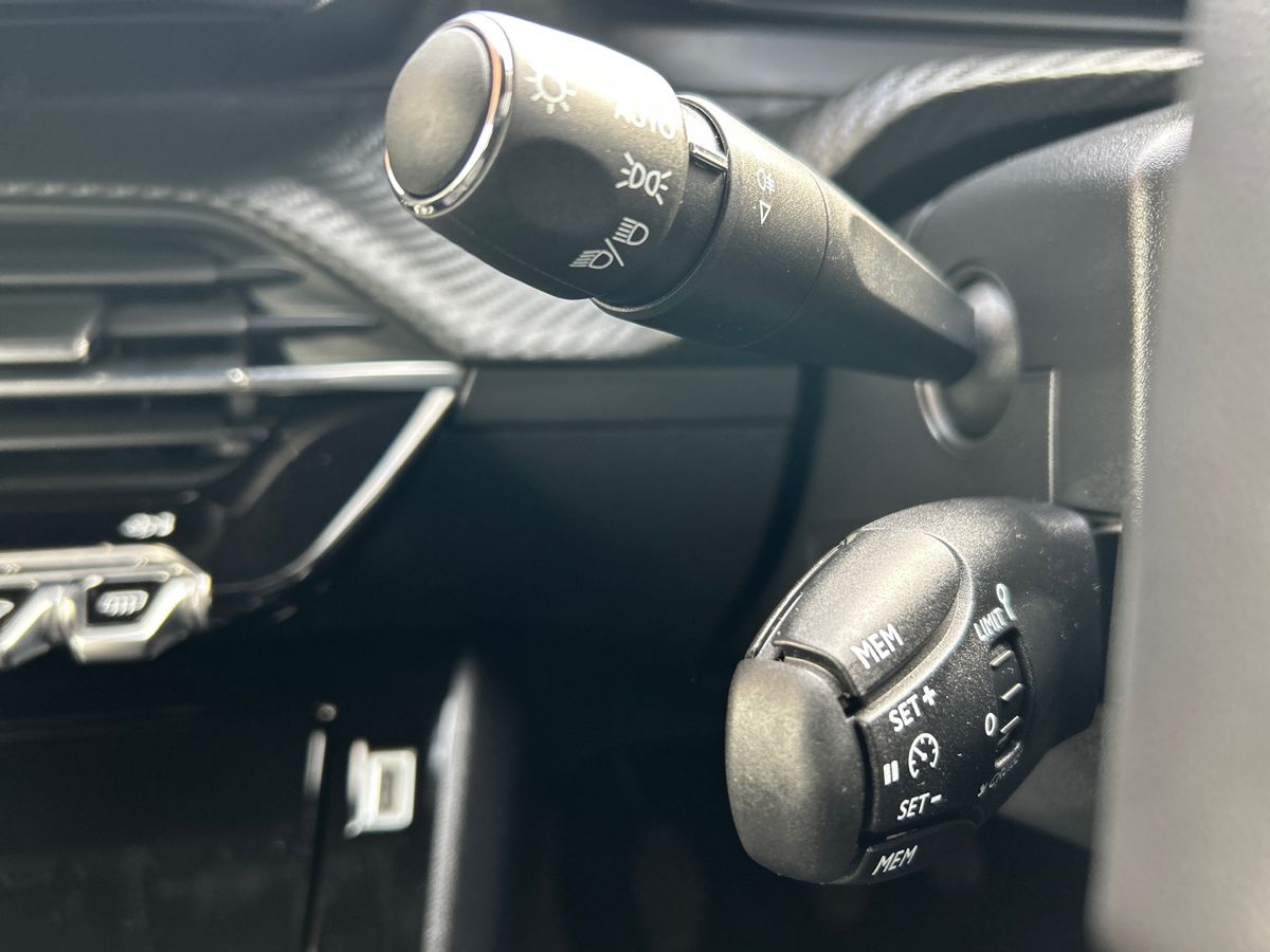 Used Peugeot 2008 2024 for sale - 77615851: Photo 30