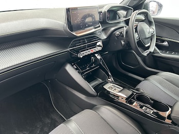 Used Peugeot 2008 2024 for sale - 78566617: Photo