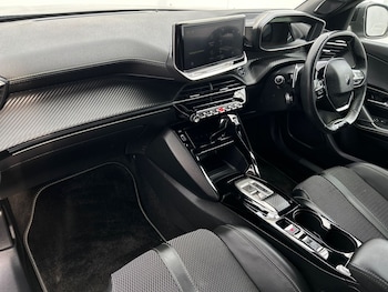 Used Peugeot 2008 2023 for sale - 75556951: Photo