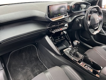 Used Peugeot 2008 2020 for sale - 75969607: Photo