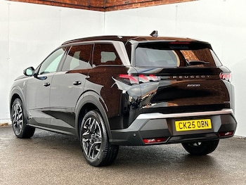 Used Peugeot 5008 2025 for sale - 76595838: Photo