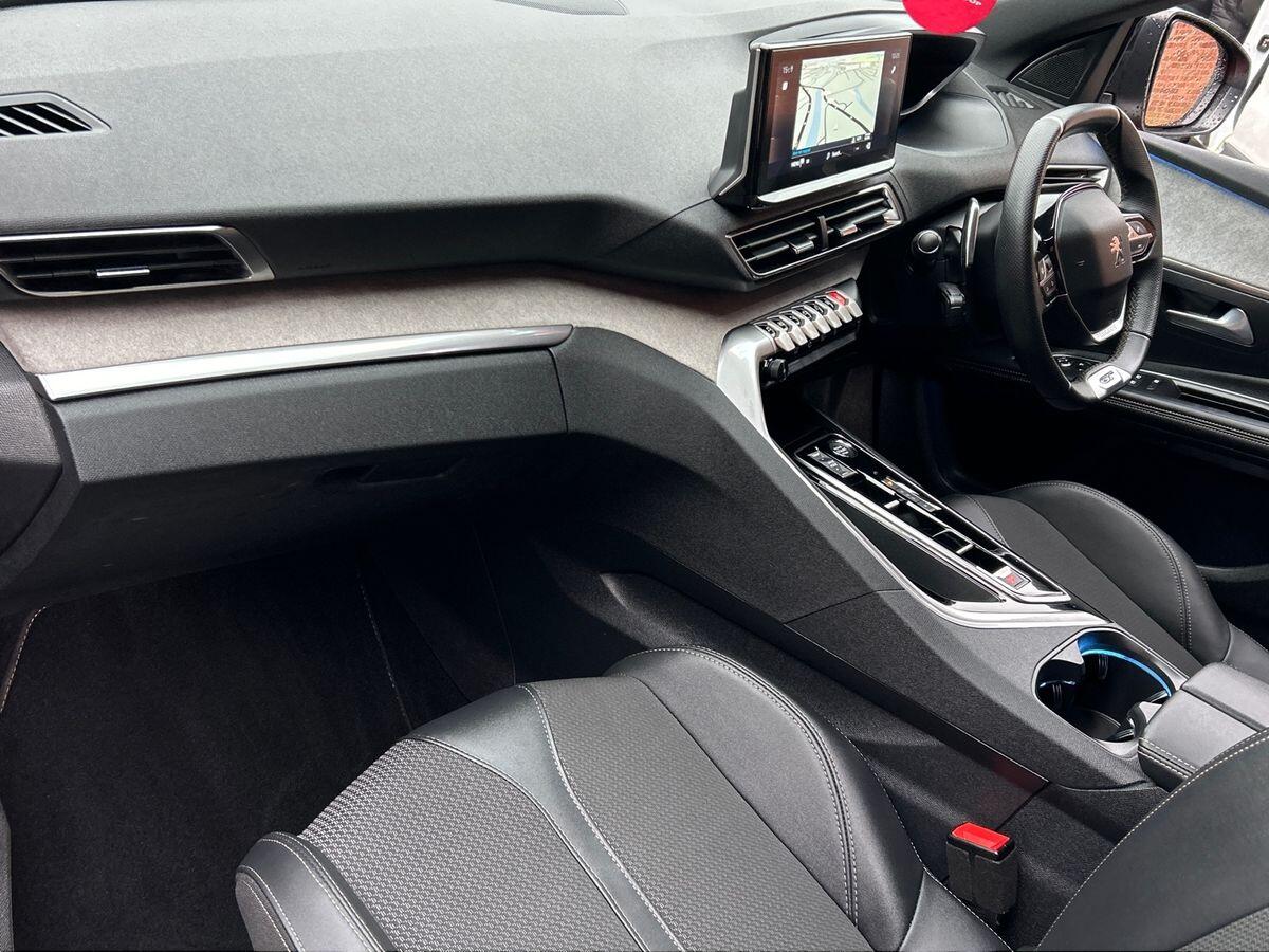 Used Peugeot 3008 2023 for sale - 76650527: Photo 2