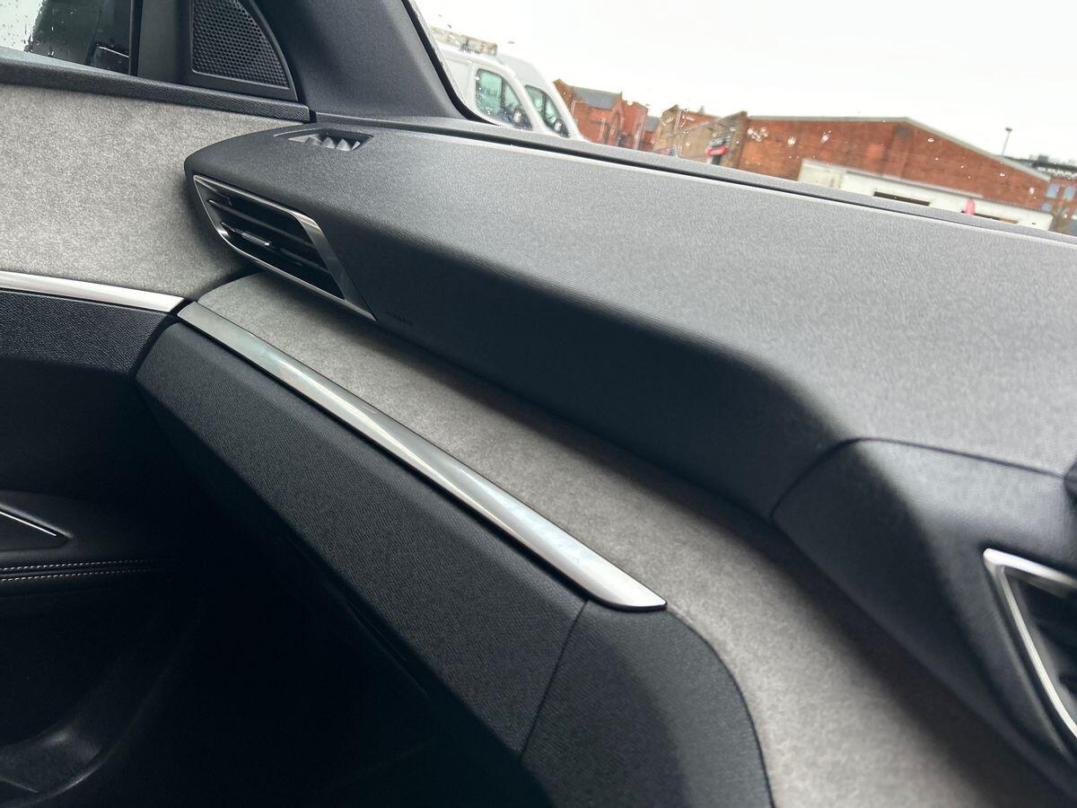 Used Peugeot 3008 2023 for sale - 76650527: Photo 34