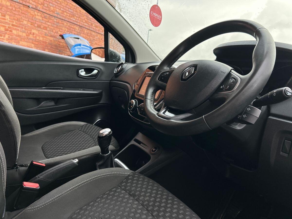 Used Renault Captur 2018 for sale - 76385458: Photo 14