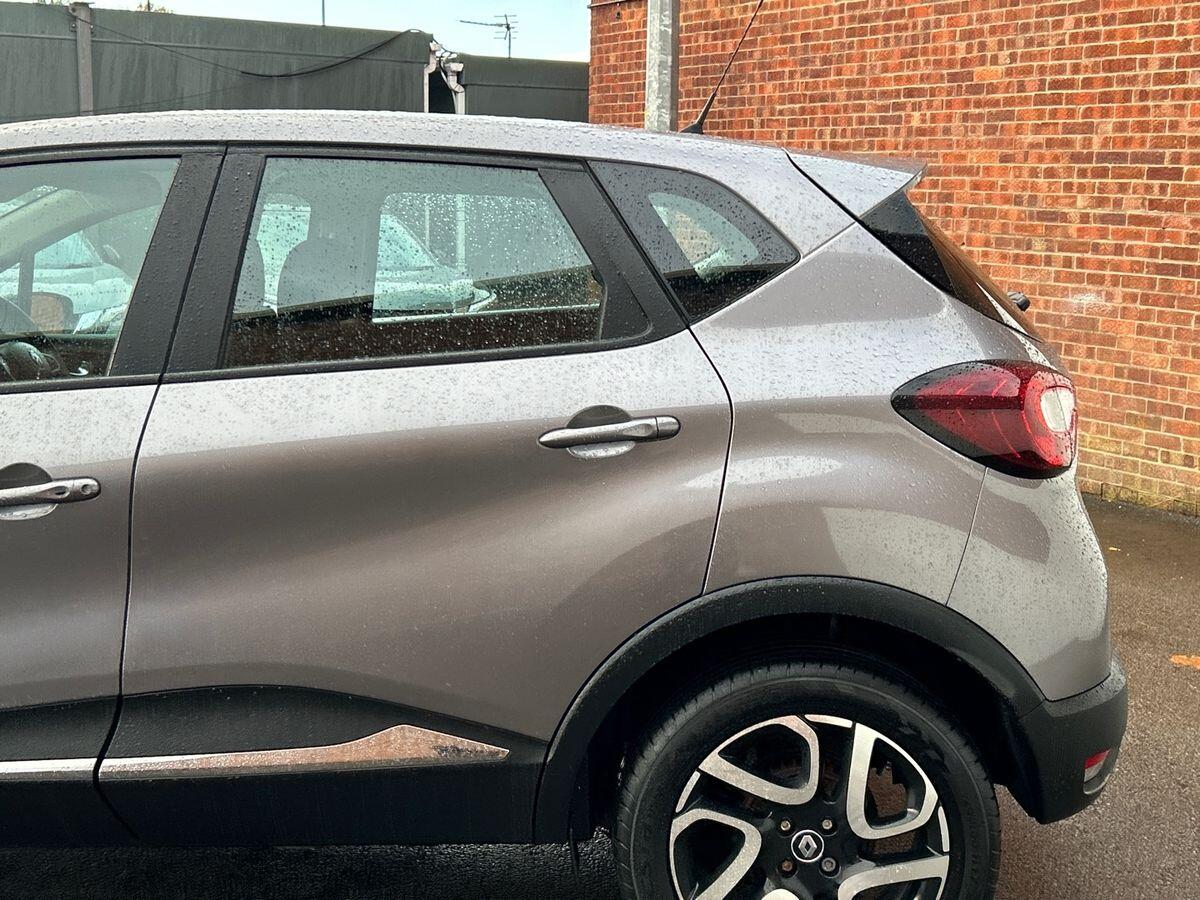 Used Renault Captur 2018 for sale - 76385458: Photo 38