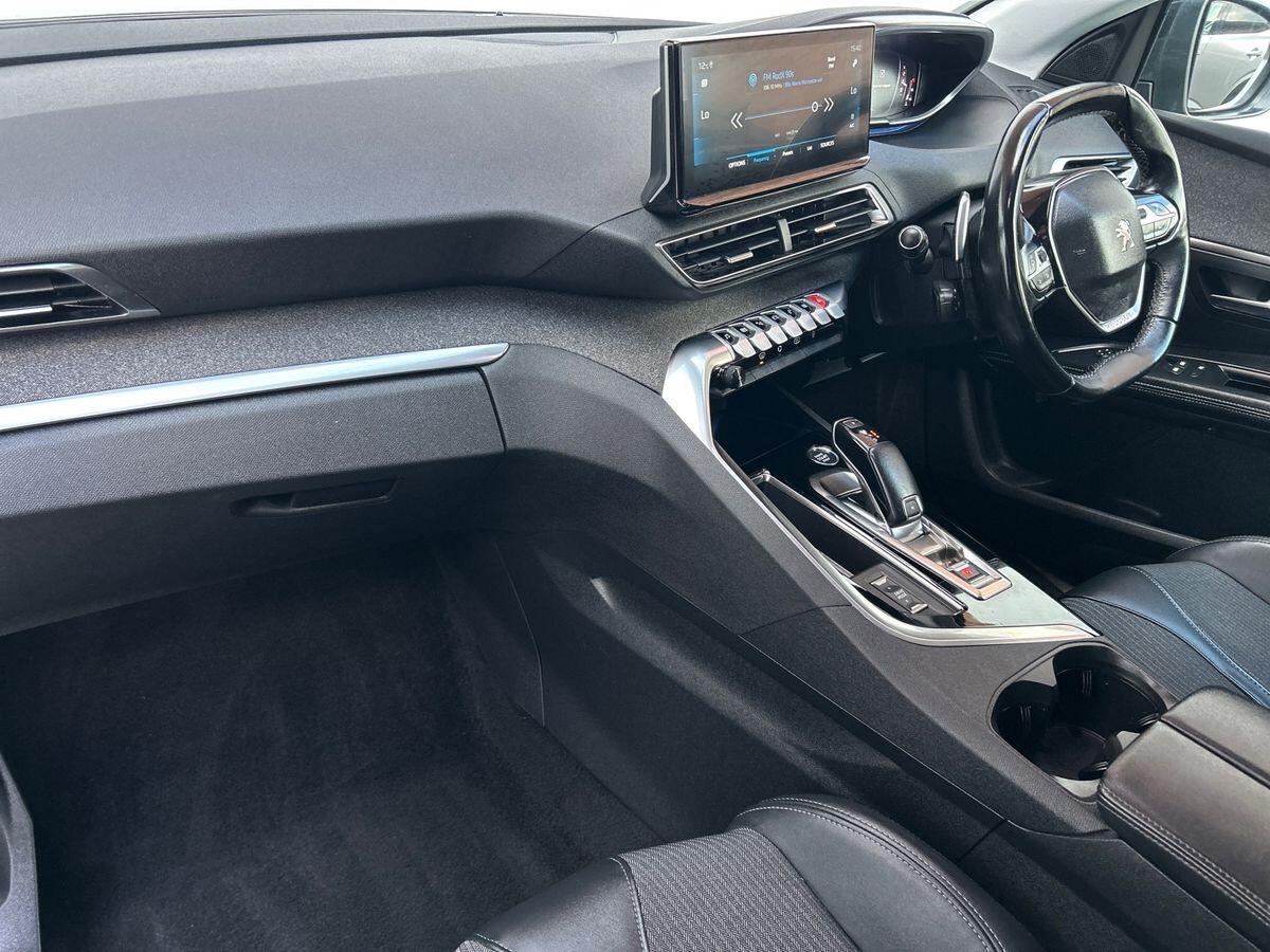 Used Peugeot 5008 2023 for sale - 77666358: Photo 2