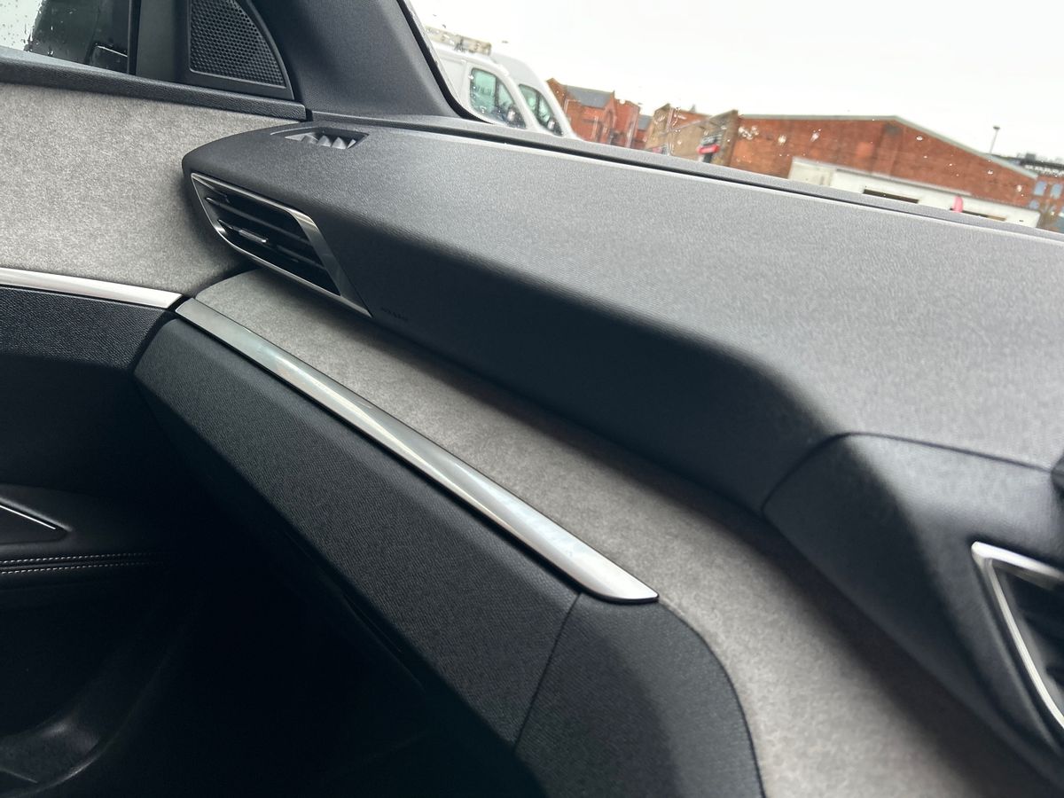 Used Peugeot 3008 2023 for sale - 76481034: Photo 34