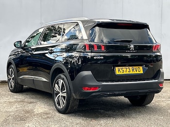 Used Peugeot 5008 2023 for sale - 75969929: Photo