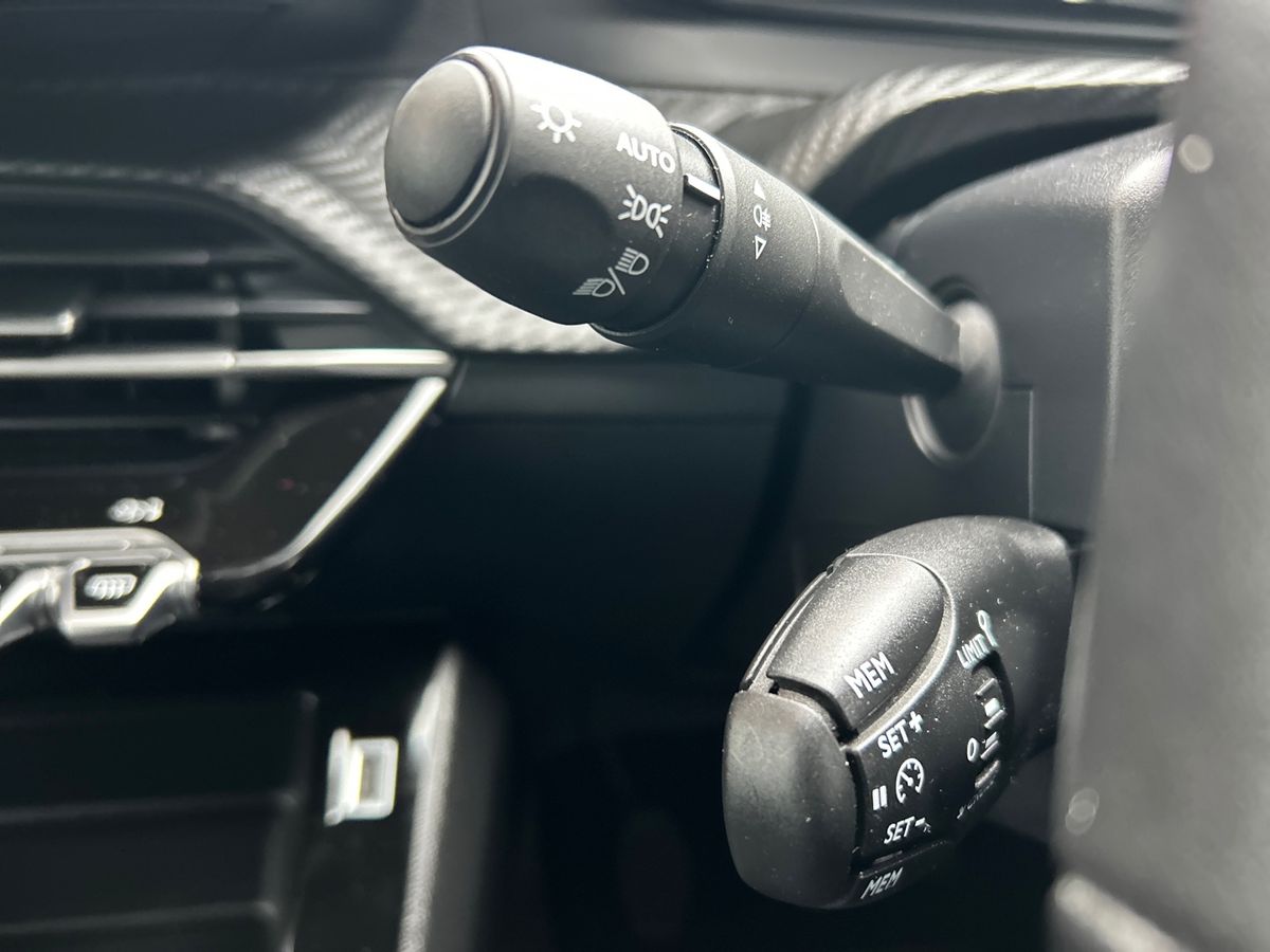 Used Peugeot 2008 2024 for sale - 77615882: Photo 30