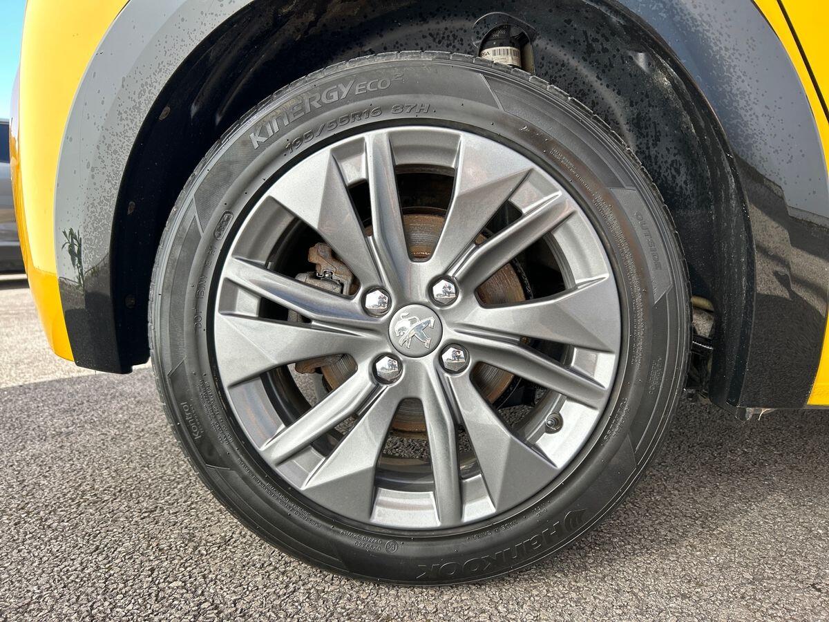 Used Peugeot E-208 2022 for sale - 77961472: Photo 12