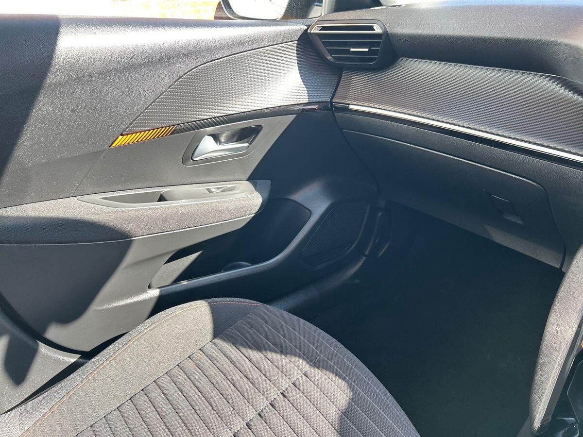 Used Peugeot E-208 2022 for sale - 77961472: Photo 39