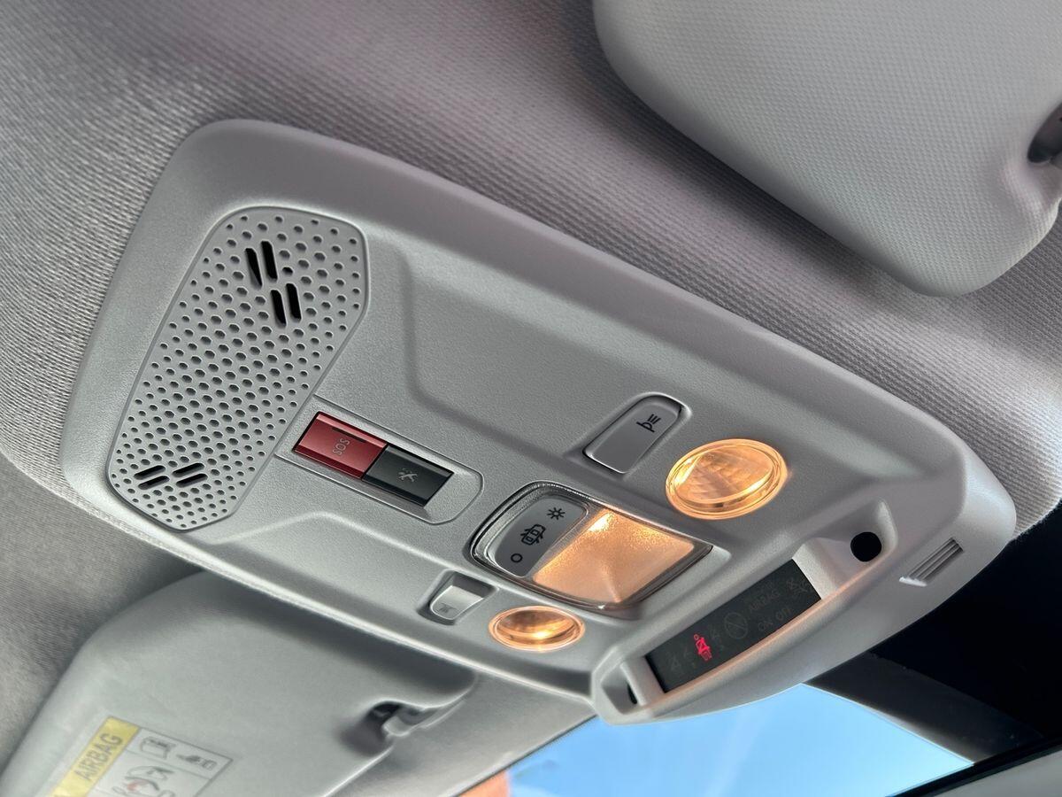 Used Peugeot E-208 2022 for sale - 77961472: Photo 40