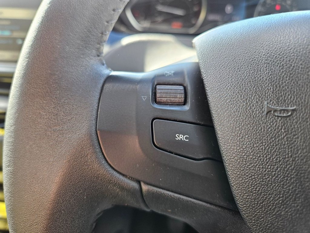 Used Peugeot 208 2013 for sale - 78030532: Photo 10