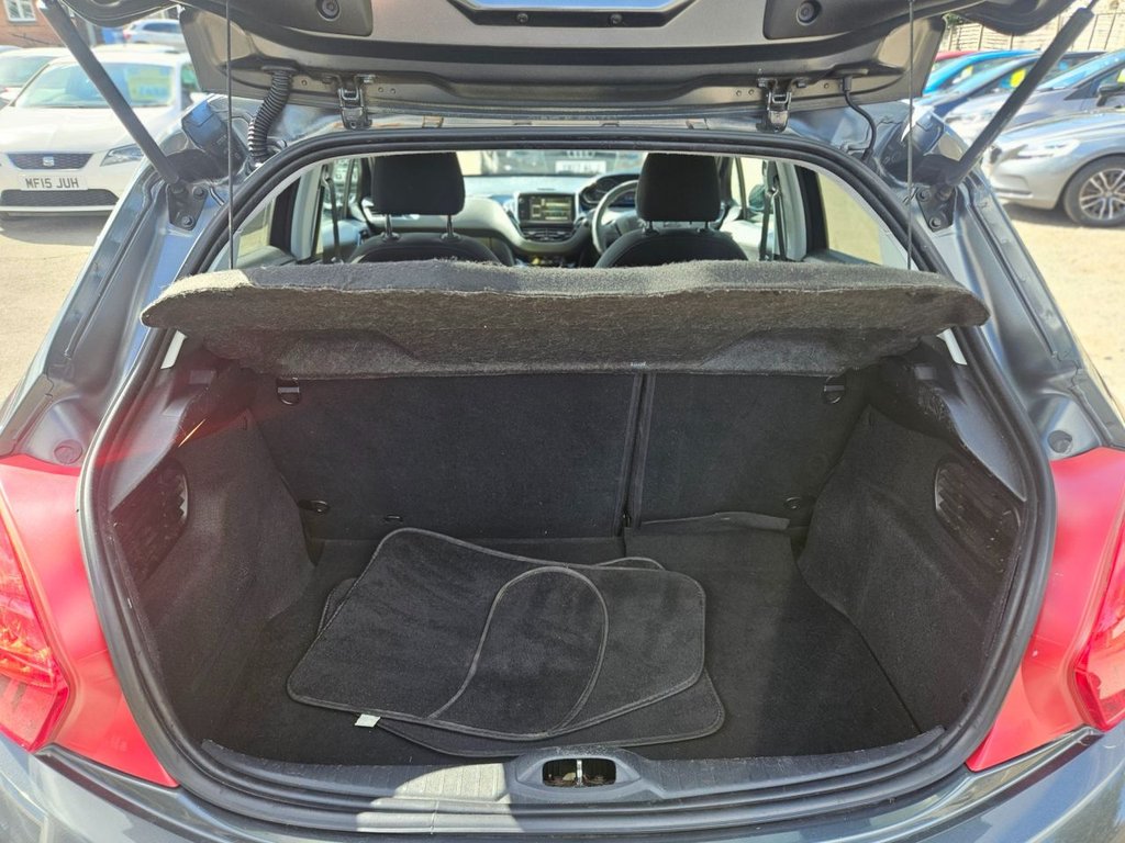 Used Peugeot 208 2013 for sale - 78030532: Photo 16