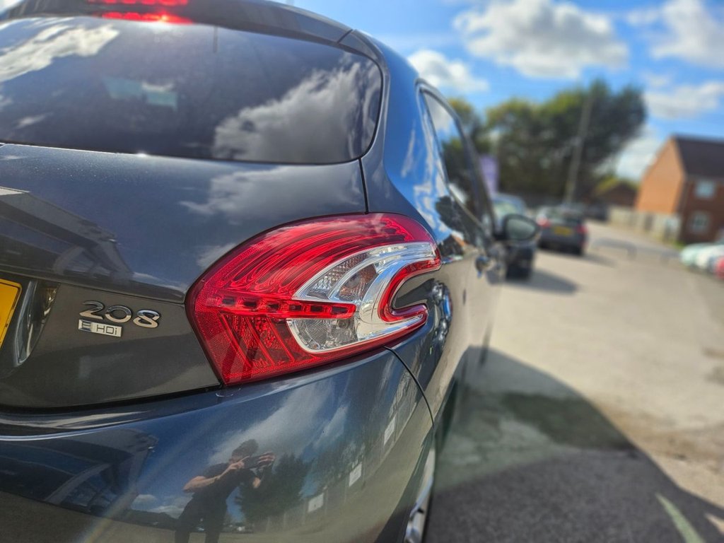 Used Peugeot 208 2013 for sale - 78030532: Photo 17