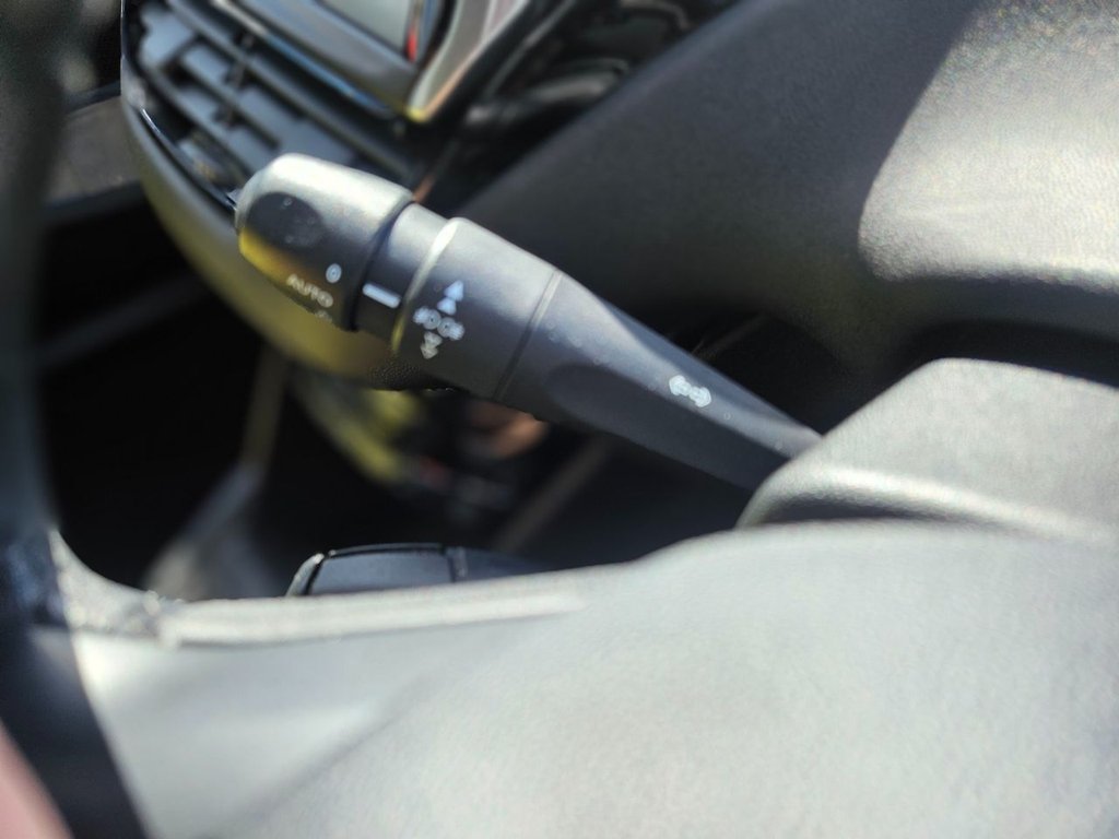 Used Peugeot 208 2013 for sale - 78030532: Photo 5