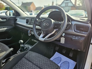 Used Kia Rio 2020 for sale - 78500724: Photo