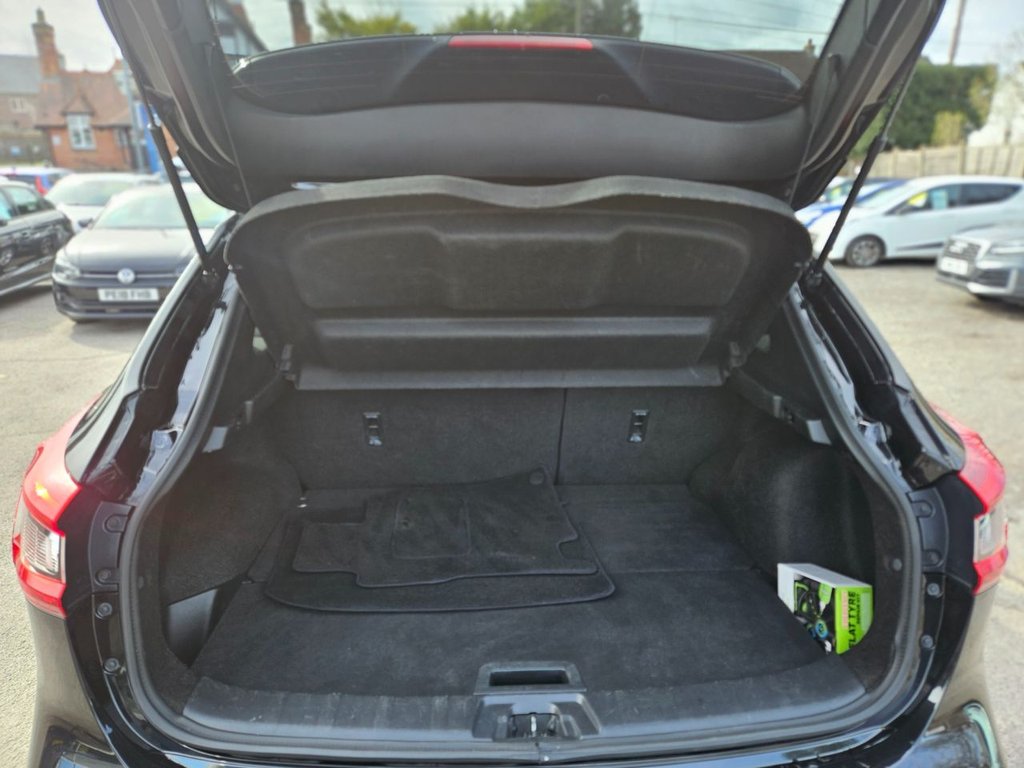 Used Nissan Qashqai 2018 for sale - 77667786: Photo 14