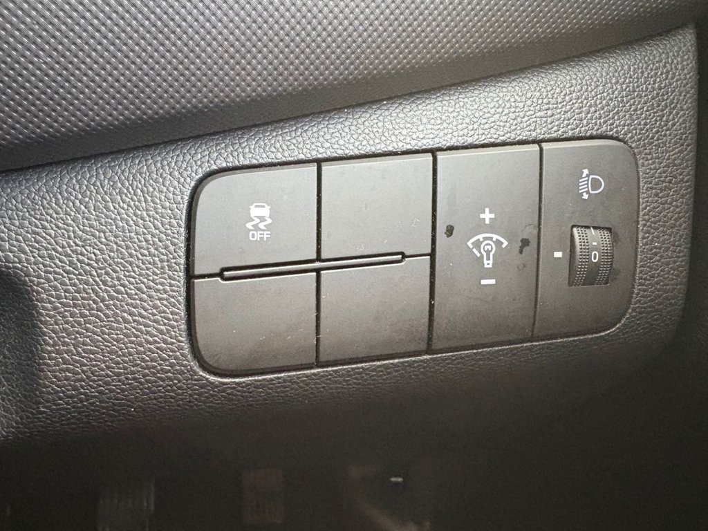 Used Hyundai i10 2019 for sale - 76768605: Photo 17