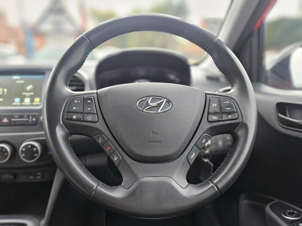 Used Hyundai i10 2019 for sale - 76768605: Photo 4