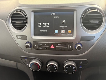 Used Hyundai i10 2019 for sale - 76768605: Photo