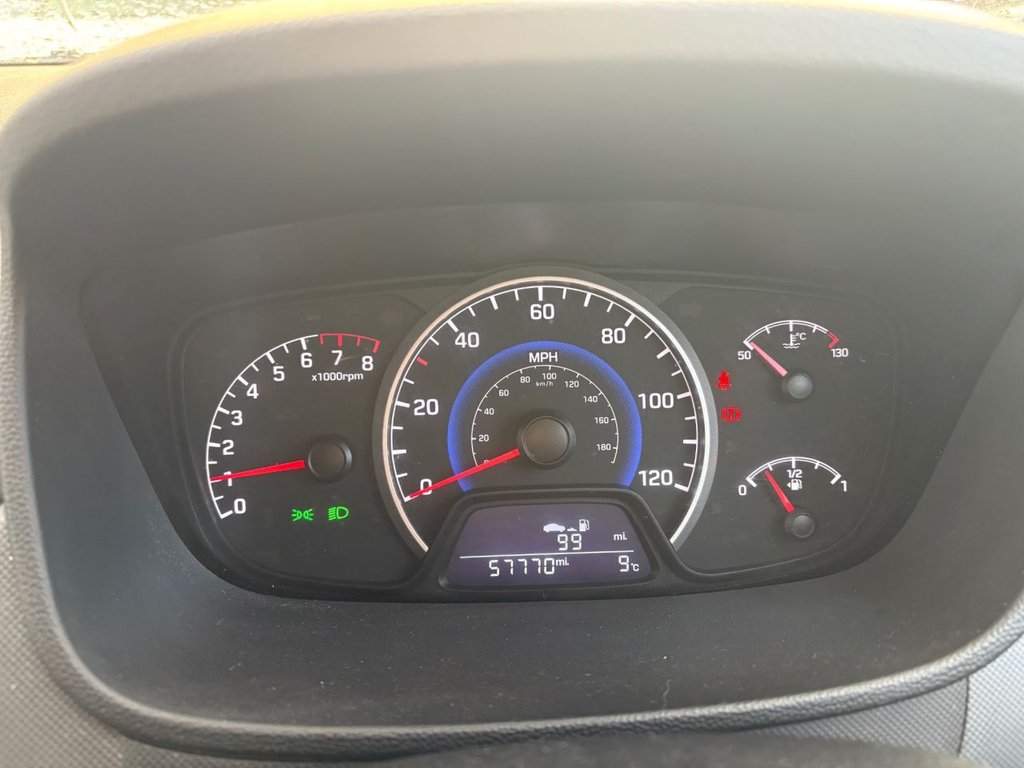 Used Hyundai i10 2019 for sale - 76768605: Photo 8