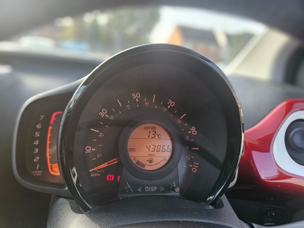 Used Toyota AYGO 2017 for sale - 77507661: Photo 19