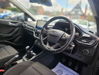 Used Ford Fiesta 2019 for sale - 79334420: Photo