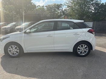 Used Hyundai i20 2016 for sale - 78458633: Photo
