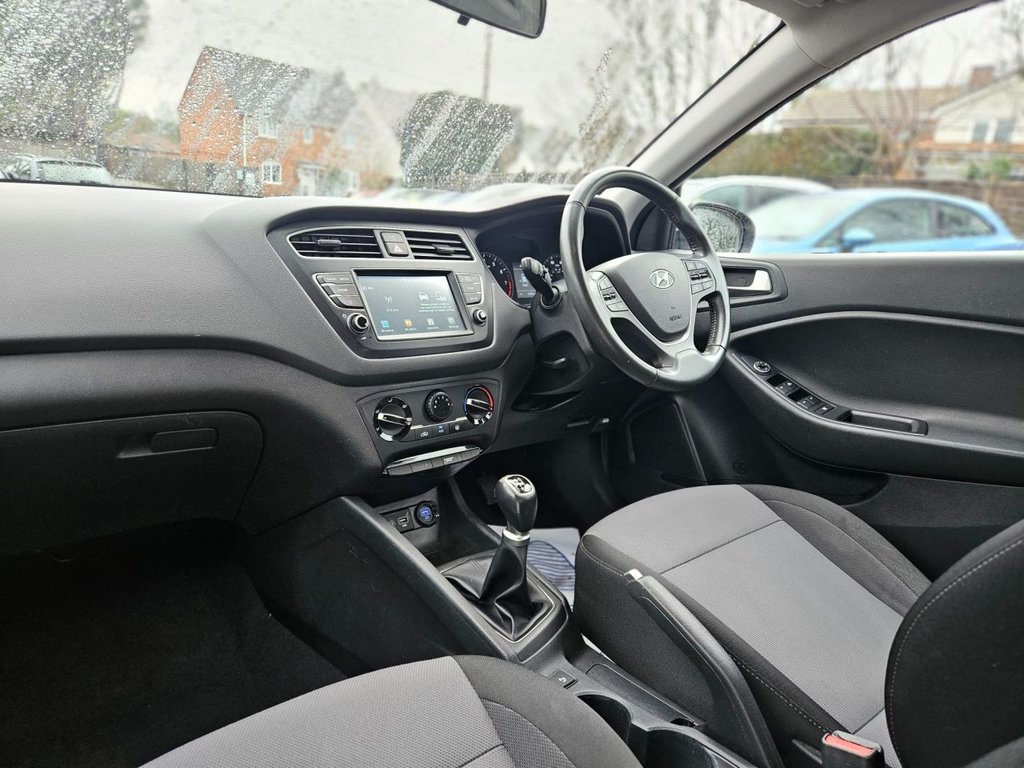 Used Hyundai i20 2018 for sale - 77356532: Photo 12