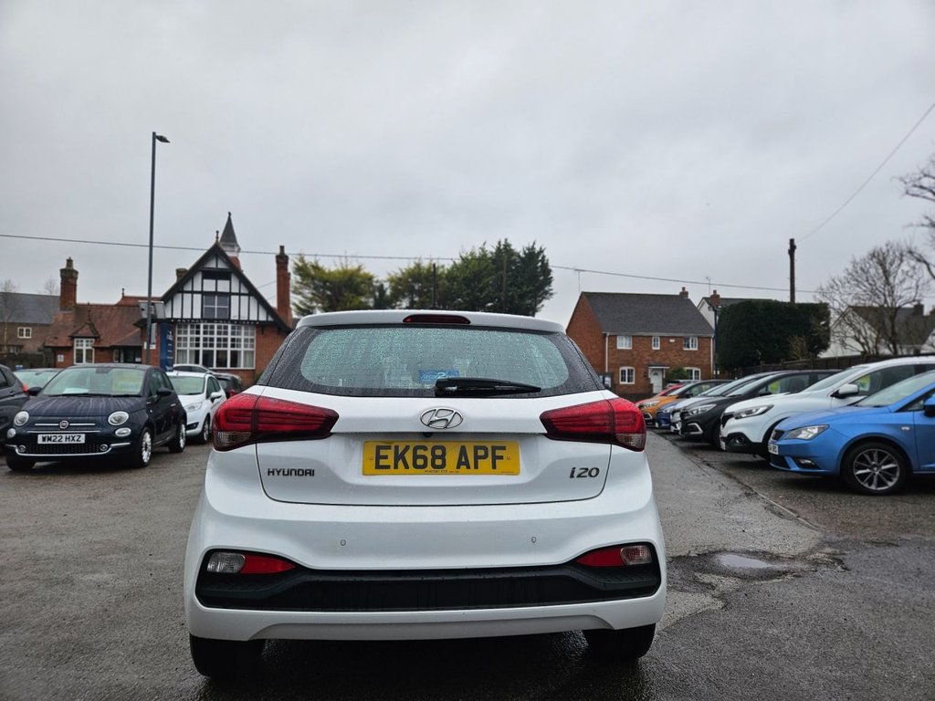 Used Hyundai i20 2018 for sale - 77356532: Photo 13