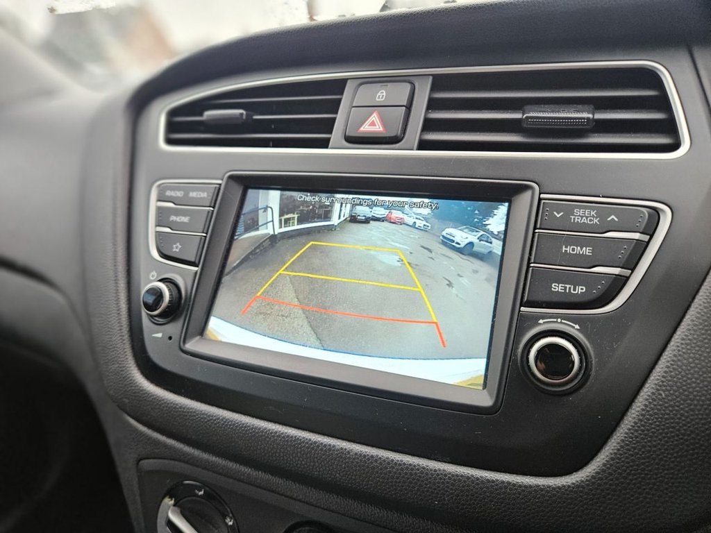 Used Hyundai i20 2018 for sale - 77356532: Photo 16