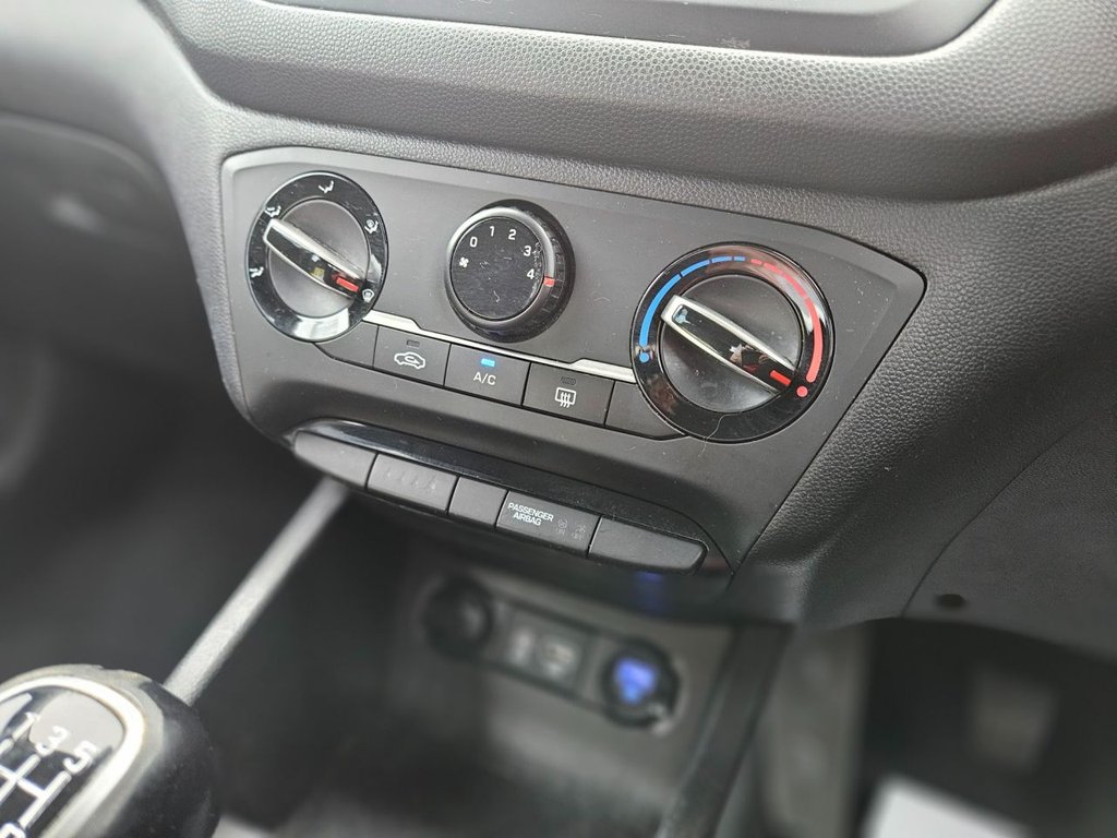 Used Hyundai i20 2018 for sale - 77356532: Photo 29