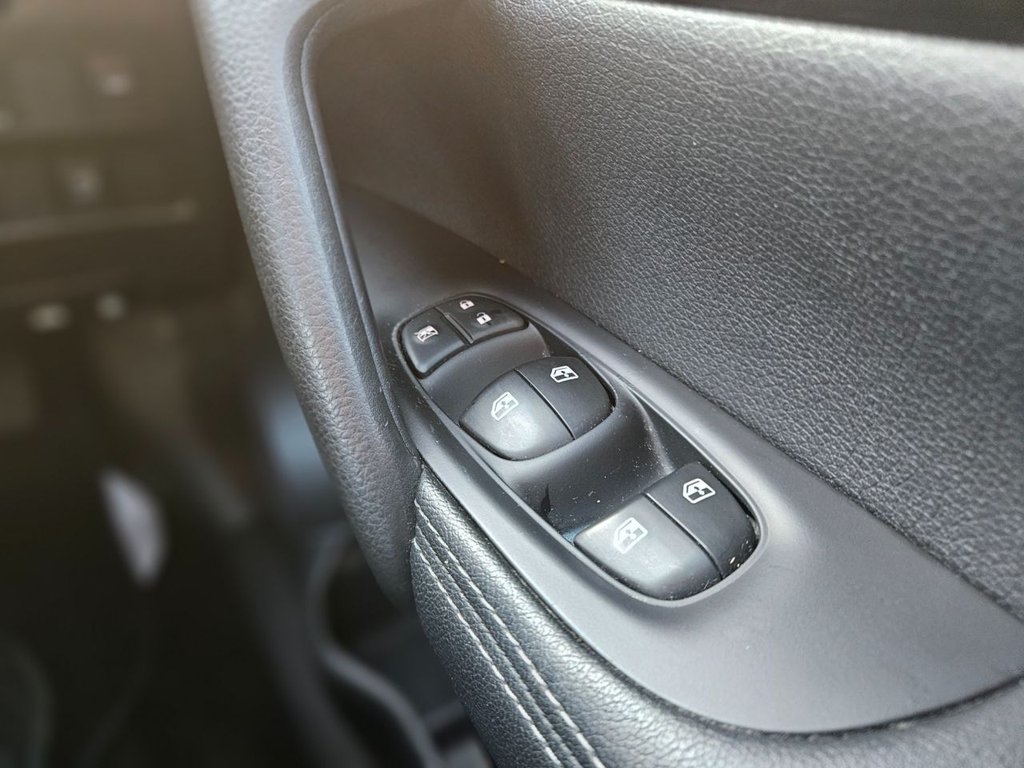 Used Nissan Qashqai 2018 for sale - 77132935: Photo 26