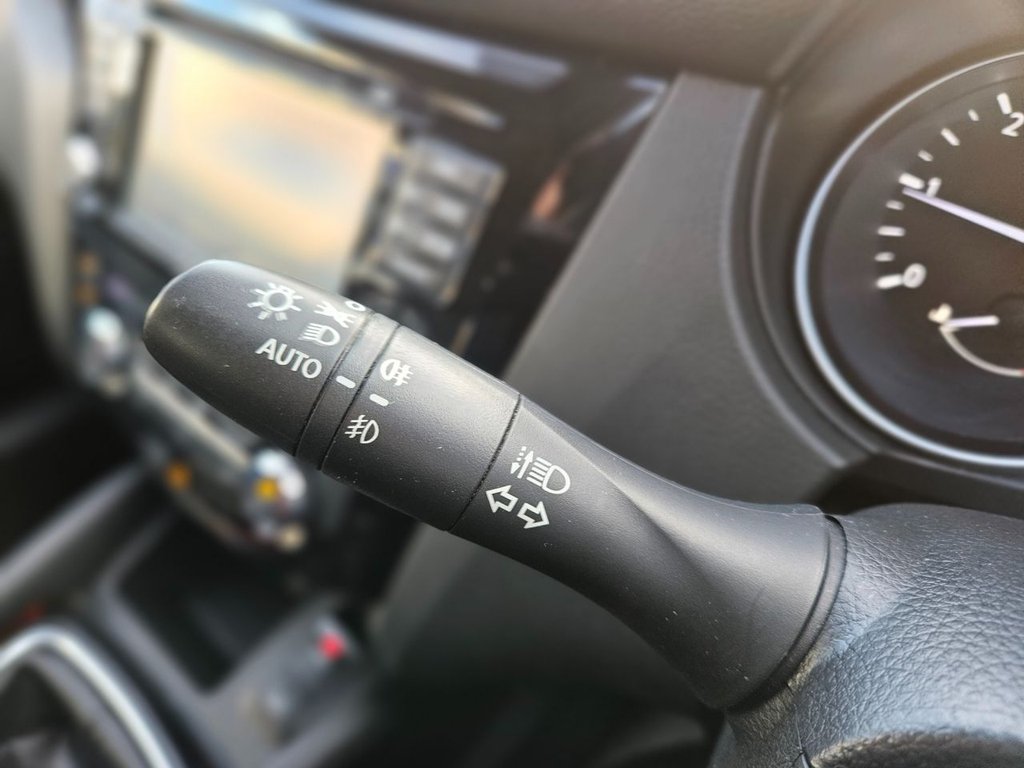 Used Nissan Qashqai 2018 for sale - 77132935: Photo 30