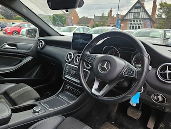 Used Mercedes-Benz A-Class 2018 for sale - 79300572: Photo