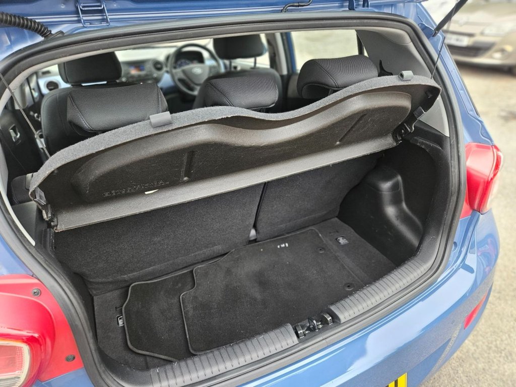 Used Hyundai i10 2015 for sale - 76527140: Photo 14