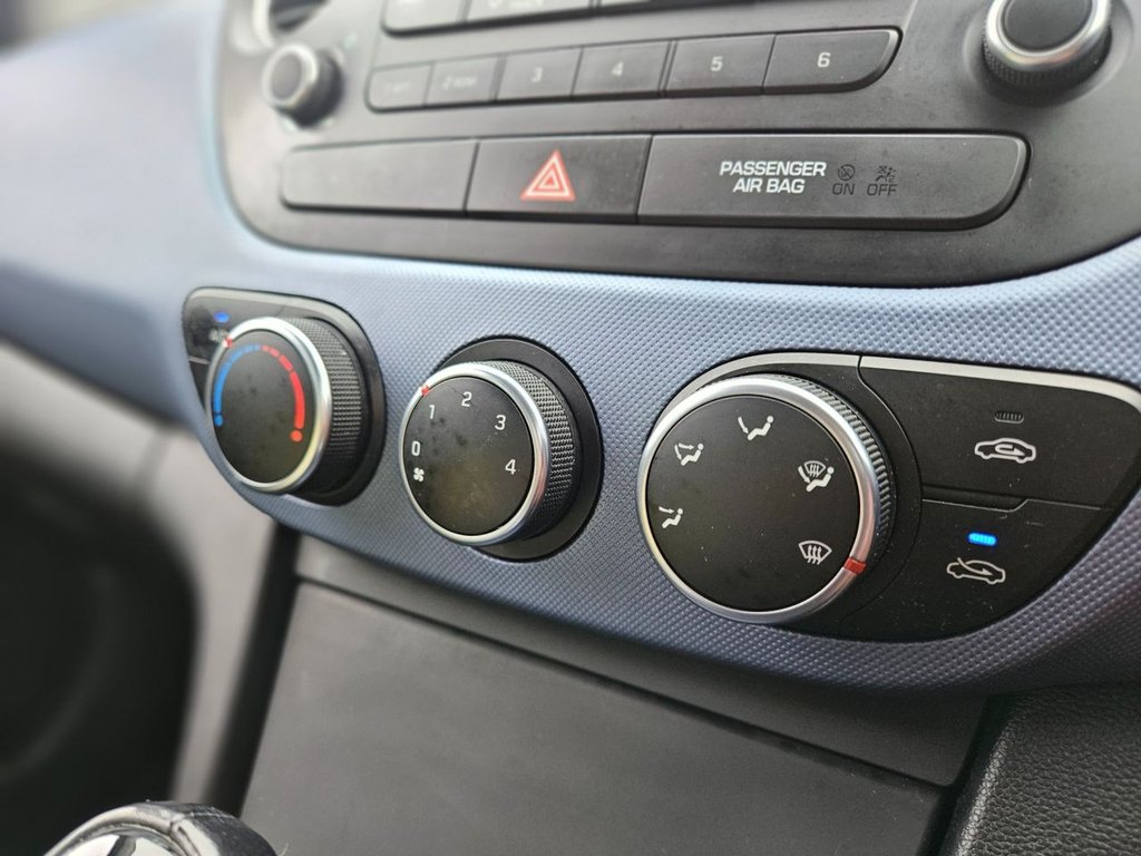 Used Hyundai i10 2015 for sale - 76527140: Photo 21