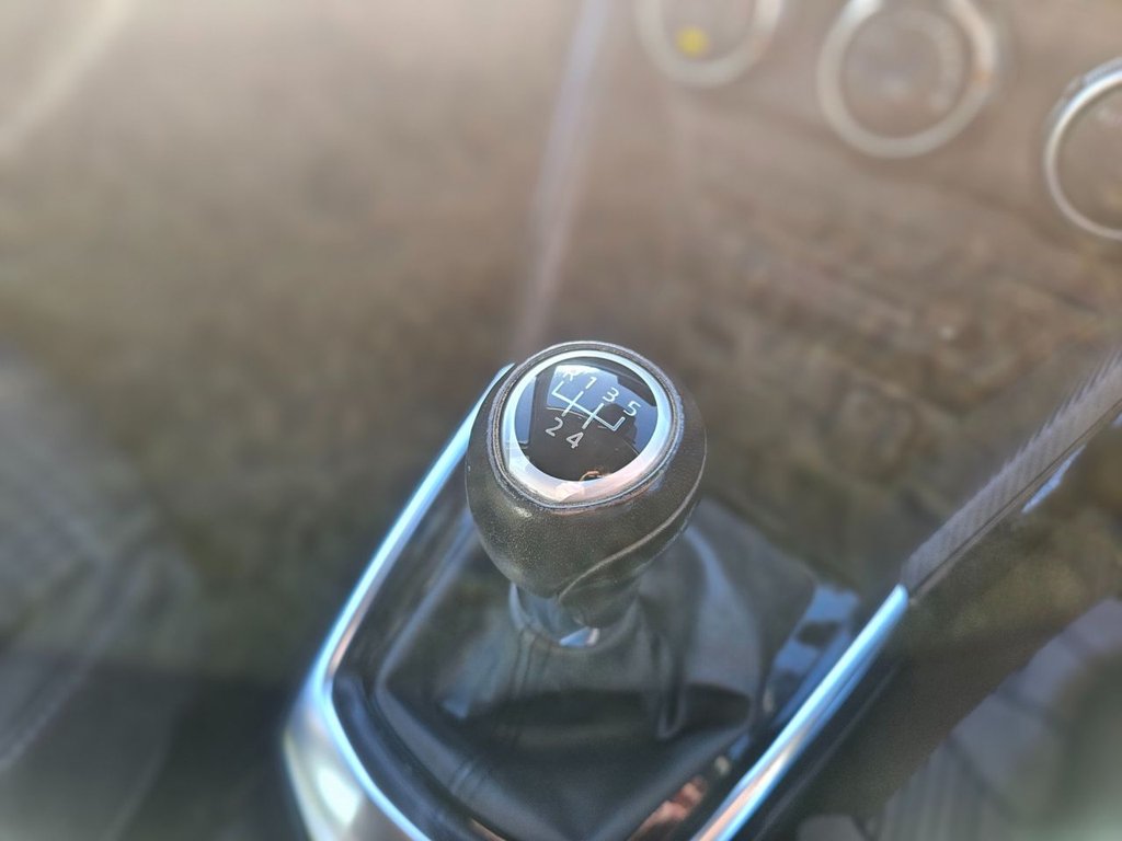 Used Mazda Mazda2 2018 for sale - 76632264: Photo 11