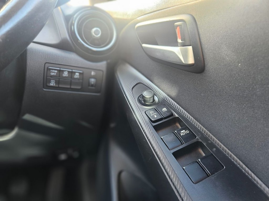 Used Mazda Mazda2 2018 for sale - 76632264: Photo 13