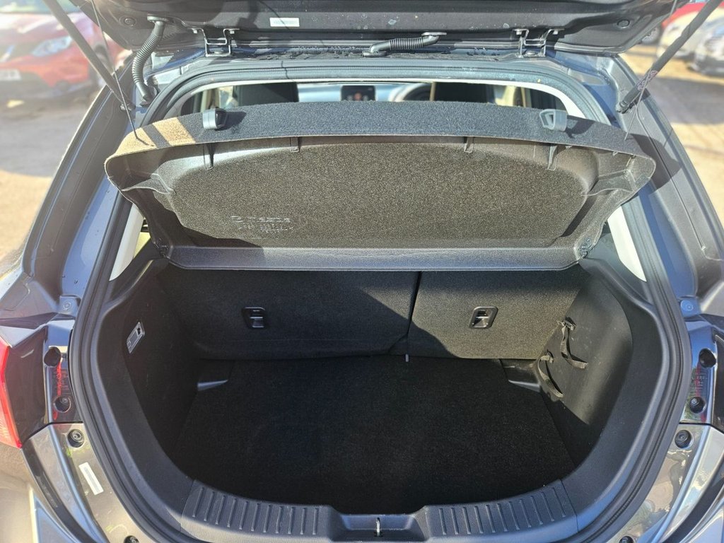 Used Mazda Mazda2 2018 for sale - 76632264: Photo 14