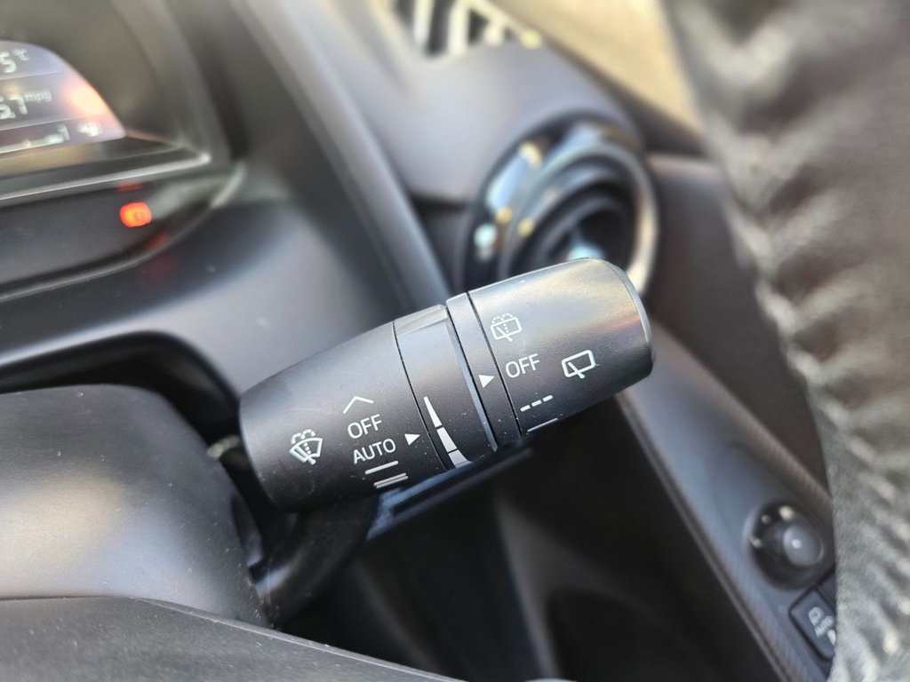 Used Mazda Mazda2 2018 for sale - 76632264: Photo 17