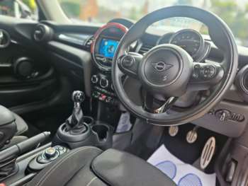 Used MINI Hatch 2019 for sale - 75086801: Photo