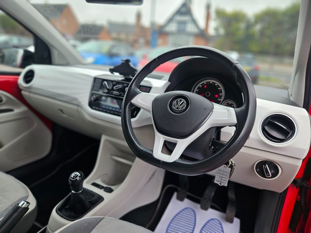 Used Volkswagen up! 2017 for sale - 77287804: Photo 6