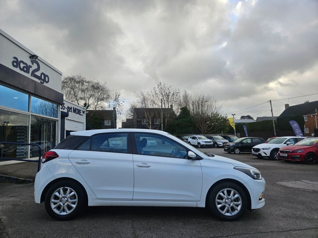 Used Hyundai i20 2018 for sale - 76768588: Photo 19